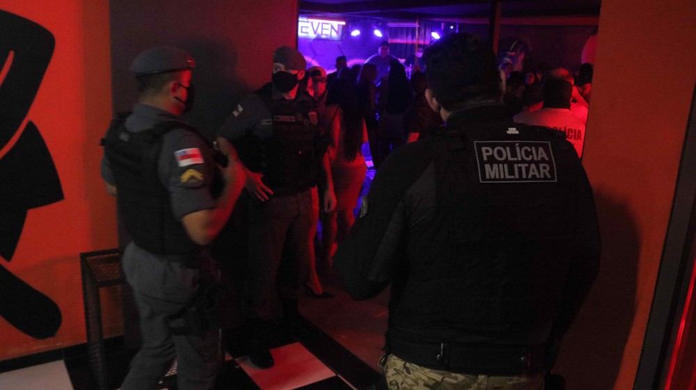 Polícia fecha 8 estabelecimentos por promoverem festas clandestinas em Manaus