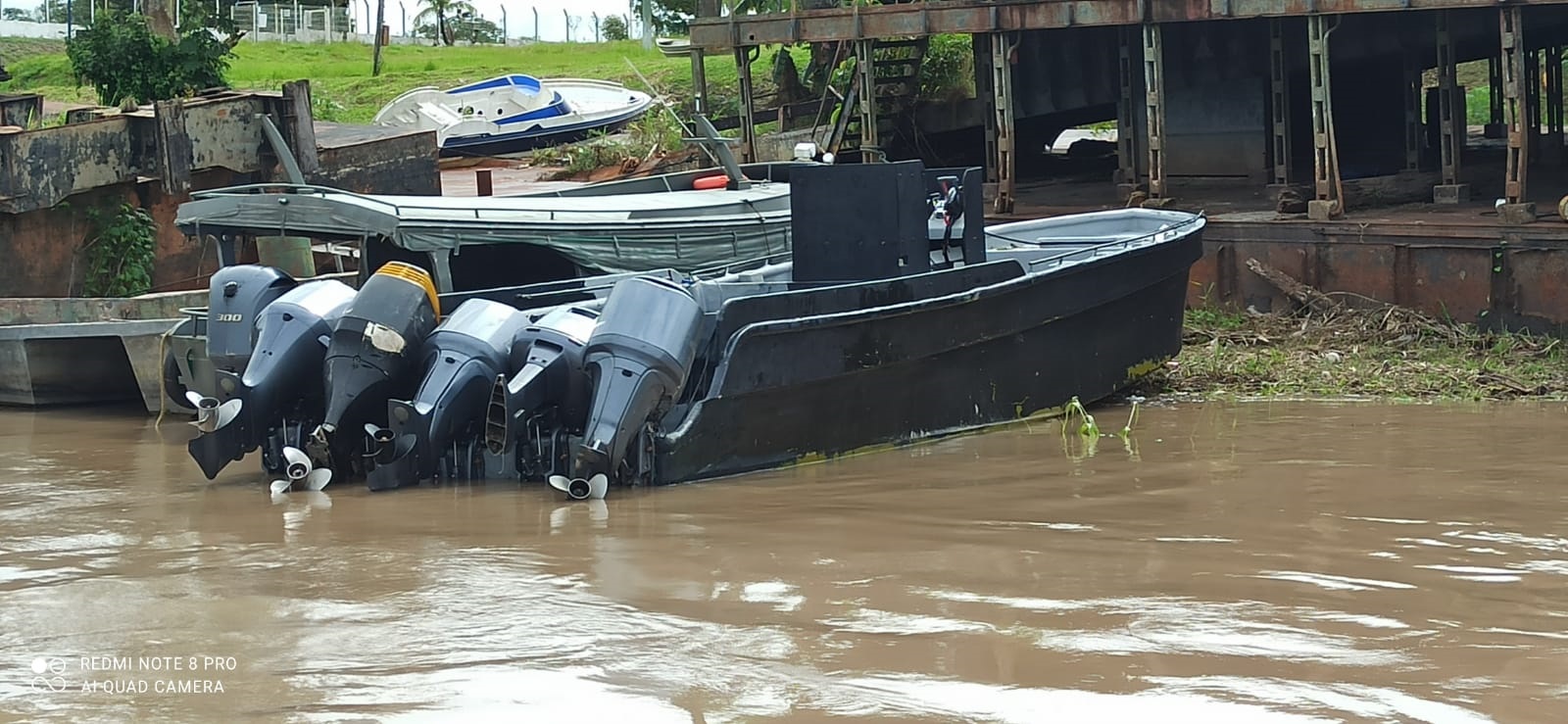 Avaliada em R$ 2 milhões, lancha blindada de narcotraficantes é apreendida no Amazonas