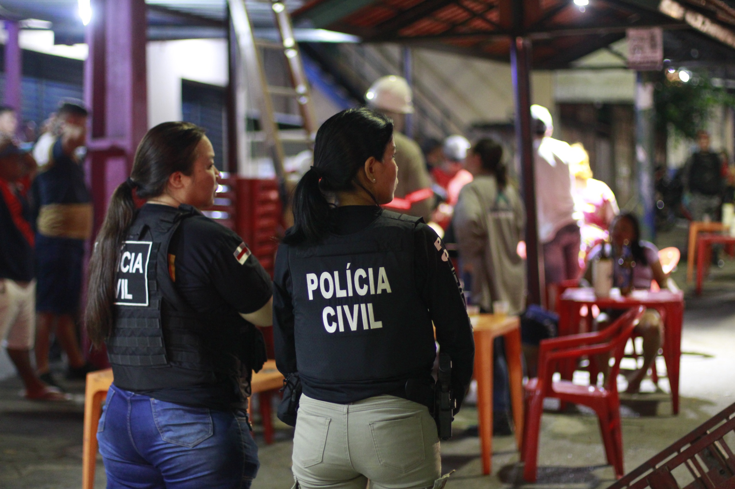 Fiscalização autua bares de Manaus por irregularidades e presença de menores