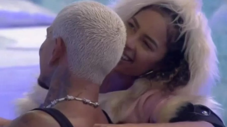 Vídeo mostra Dynho e Sthe conversando sobre suposto ménage a trois com Mirella