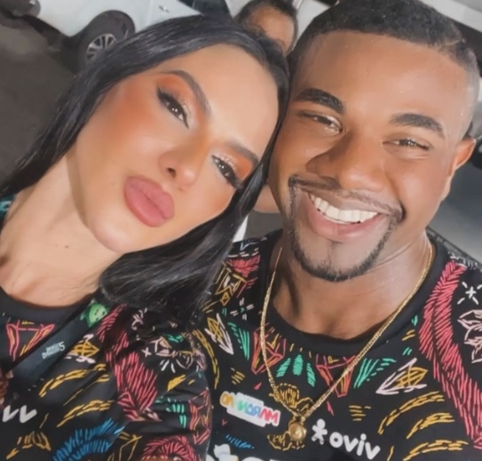 Musa do Garantido publica foto com Davi e ex-bbb se declara: “Te amo"