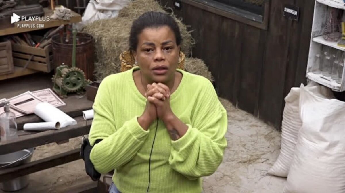 Tati Quebra Barraco é eliminada de A Fazenda