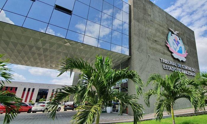TCE divulga novo edital de concurso com salários de até R$ 8 mil em Manaus