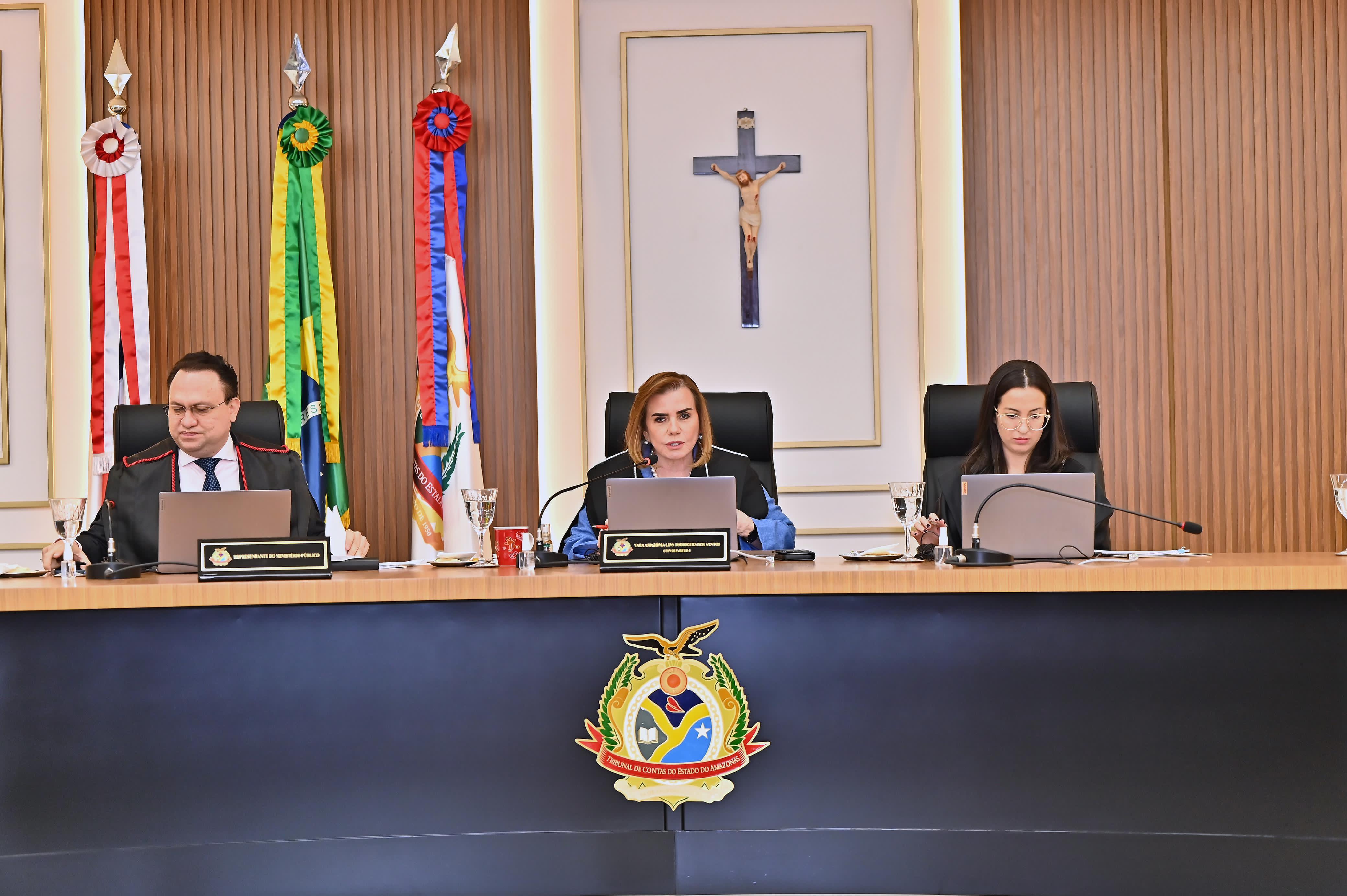 TCE-AM reprova contas da Câmara de Juruá e multa ex-presidente