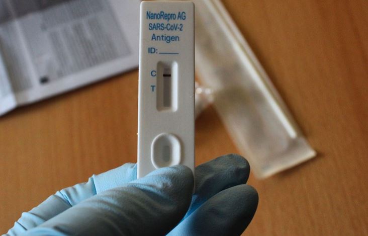 Em 24 horas, foram confirmados 82.039 novos casos de Covid no Brasil