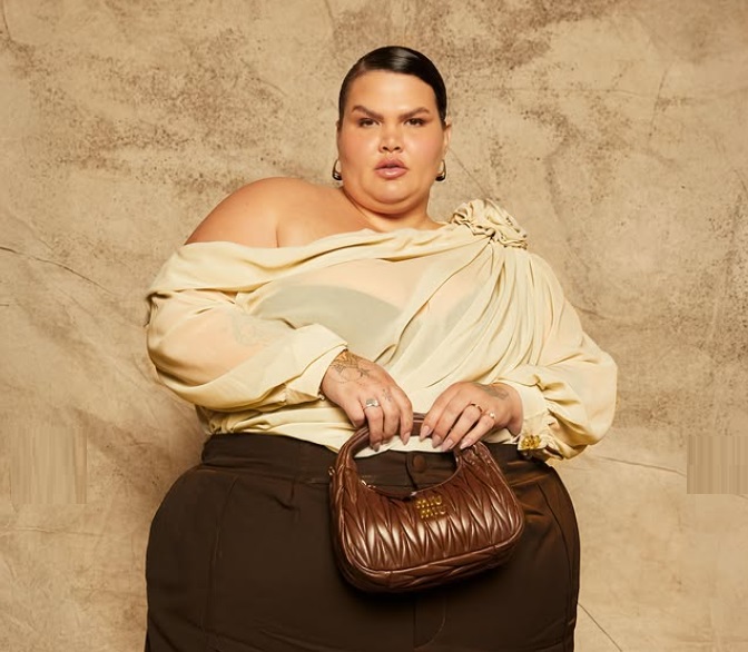 Thais Carla passa por cirurgia bariátrica