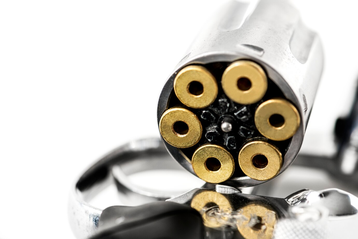 Suspeito de estuprar adolescente e integrar facção é morto pela polícia em Urucará