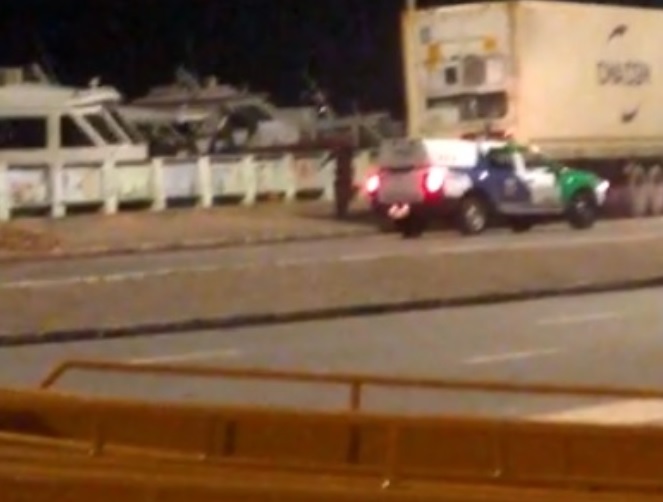 Vídeo mostra tiroteio no Centro de Manaus na noite deste domingo 