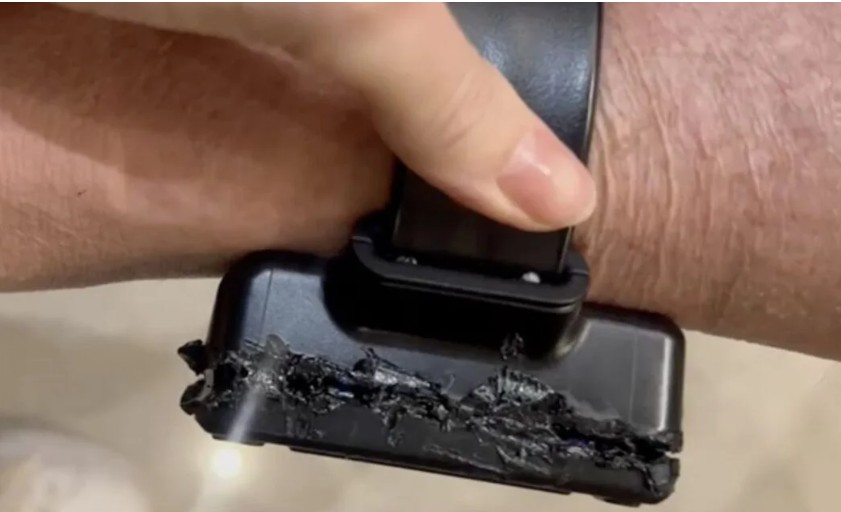 Advogados de Bolsonaro decidem mudar estratégias após confissão sobre tornozeleira