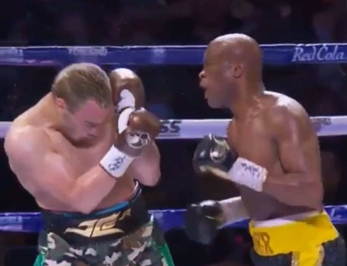 Anderson Silva reestreia no boxe com vitória sobre filho de lenda da modalidade