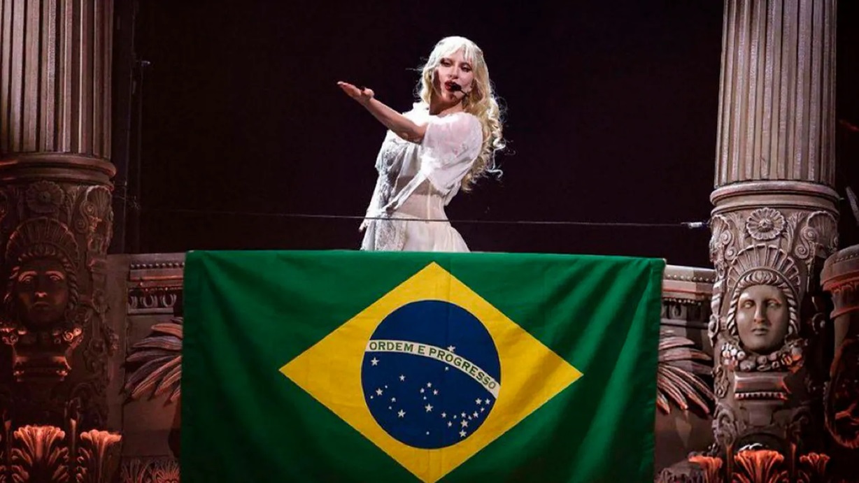 Lady Gaga negocia retorno ao Brasil com nova turnê em 2026