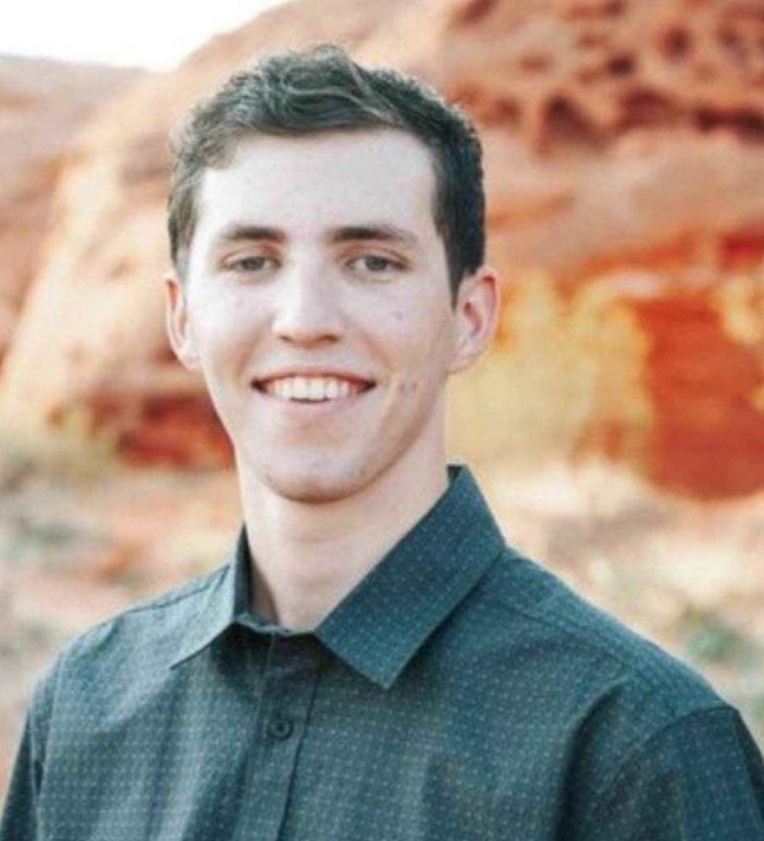Suspeito de matar Charlie Kirk se mantém em silêncio e pode pegar pena de morte