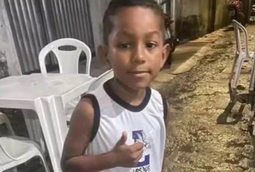 Corpo de criança desaparecida é encontrado dentro de mala em frente a cemitério