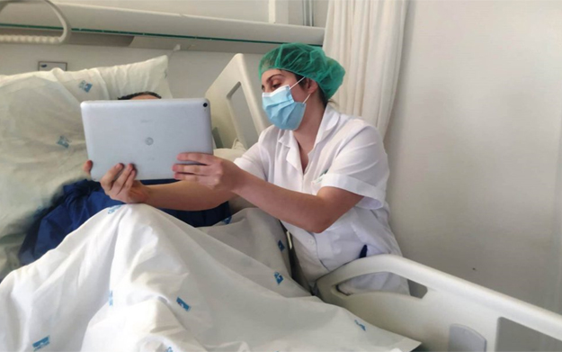 Projeto garante videochamadas para pacientes internados em hospitais do Amazonas