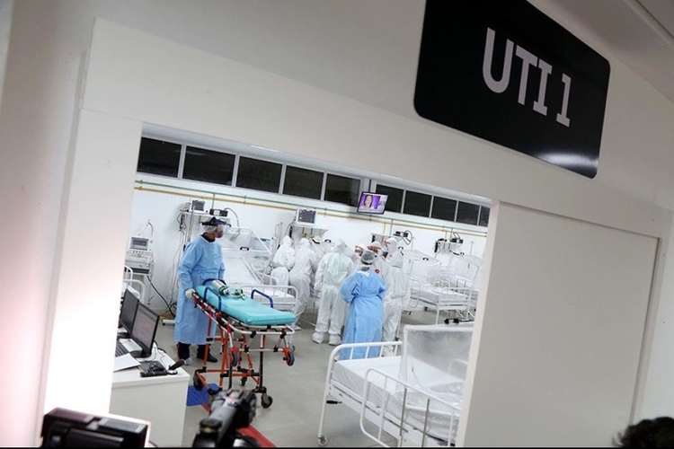 Amazonas tem queda de 80% em mortes por covid, mas segue na fase laranja