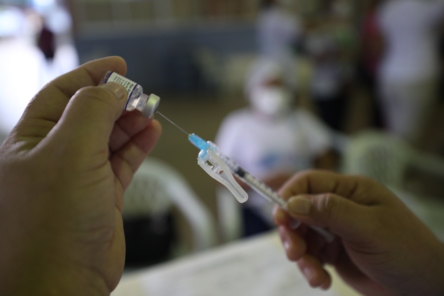 Cerca de 4.929.084 doses de vacina contra Covid-19 já foram aplicadas no Amazonas