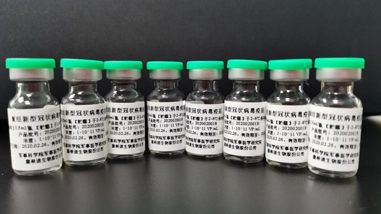 Brasil pede ajuda à China para não interromper campanha de vacinação