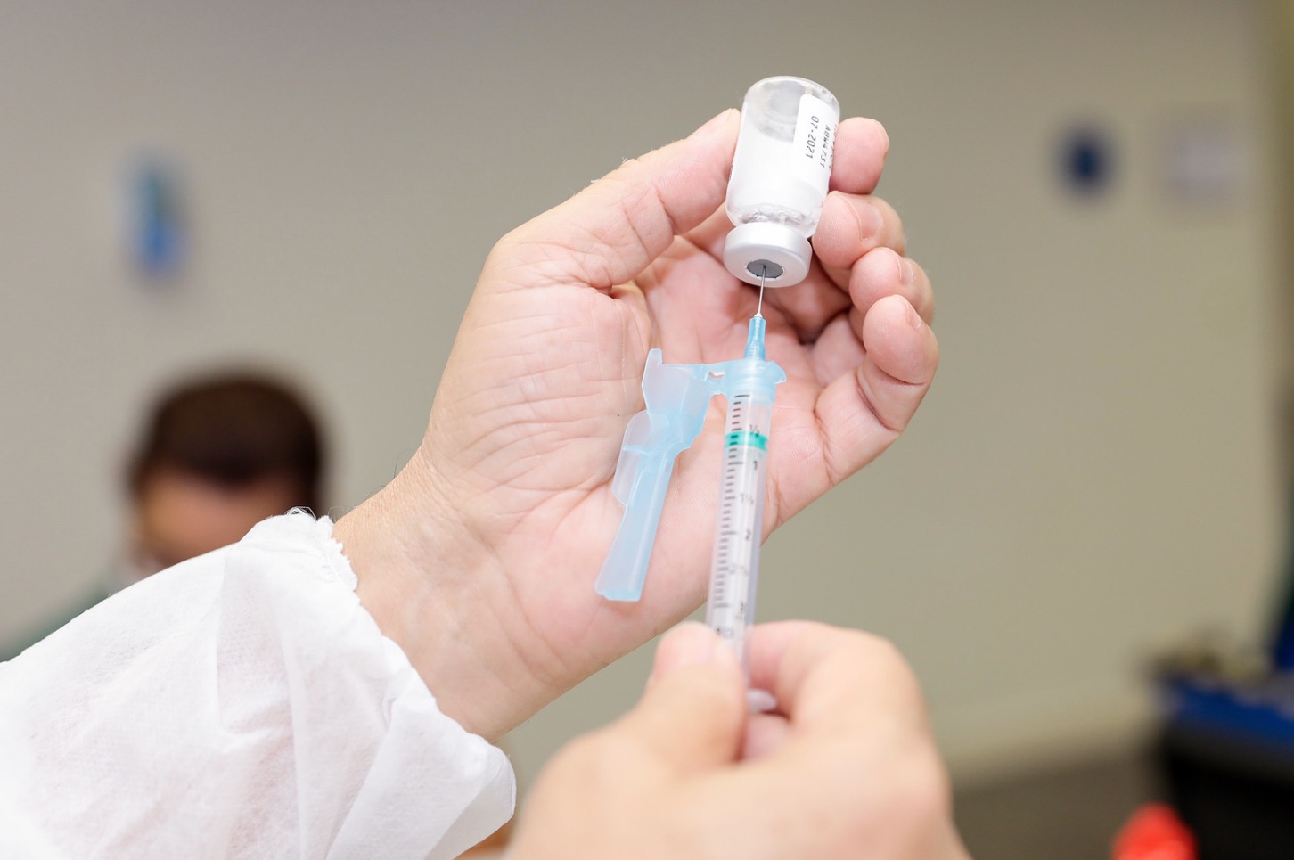 Rodoviários e caminhoneiros se vacinam hoje contra covid em Manaus