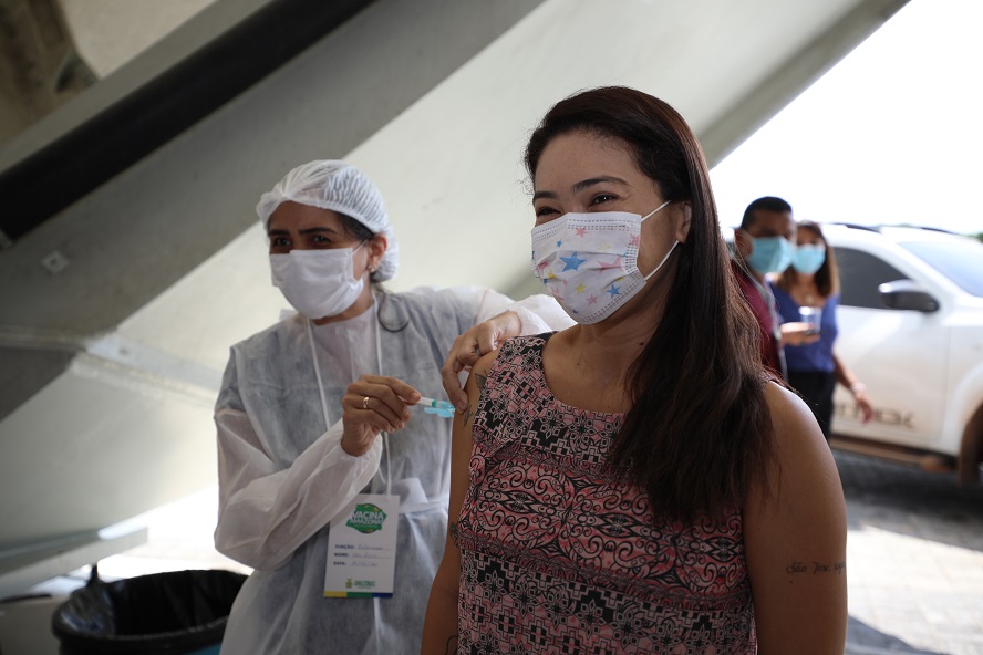  Amazonas já aplicou 4,5 milhões de doses de vacina contra Covid-19