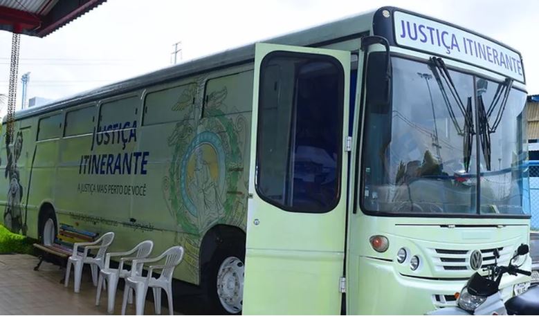 Justiça Itinerante oferta serviços de divórcio, pensão e mais em Manaus 