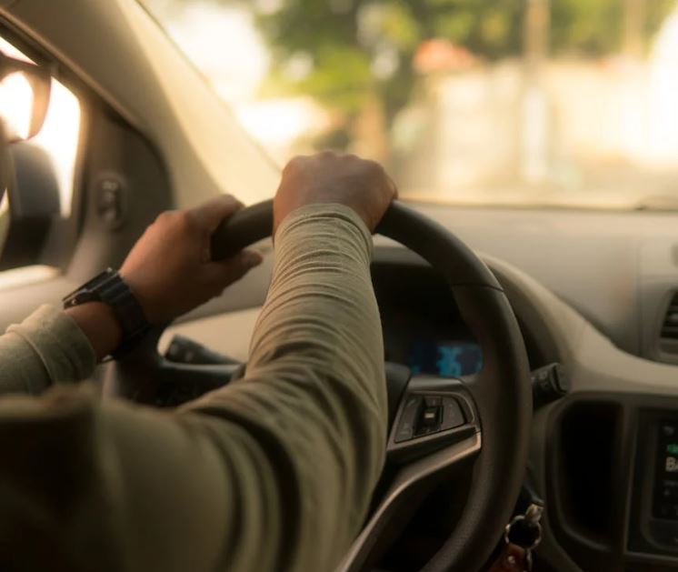 Motorista de aplicativo é preso por estuprar passageiro durante corrida em Manaus