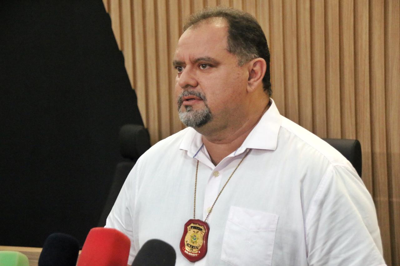 Homem é preso por estuprar e queimar 'esposa adolescente' com isqueiro em Lábrea