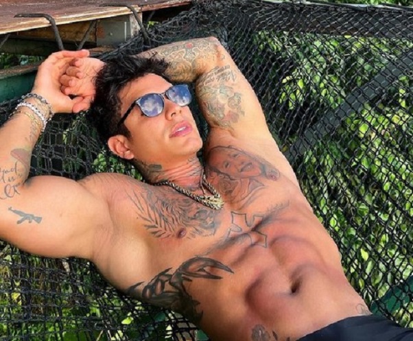 Ex de Sthe Matos faz procedimento para deixar pernas musculosas e mostra resultado