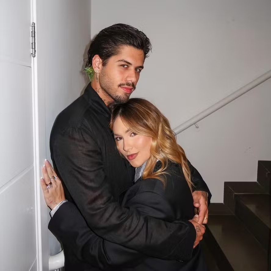 Virgínia se declara a Zé Felipe em comemoração antecipada ao Dia dos Namorados