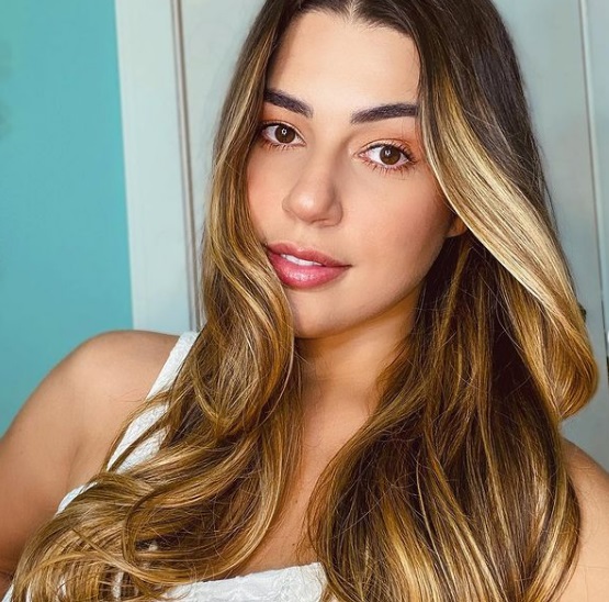 Vivian Amorim mostra reação da mãe e tias ao revelar gravidez; vídeo
