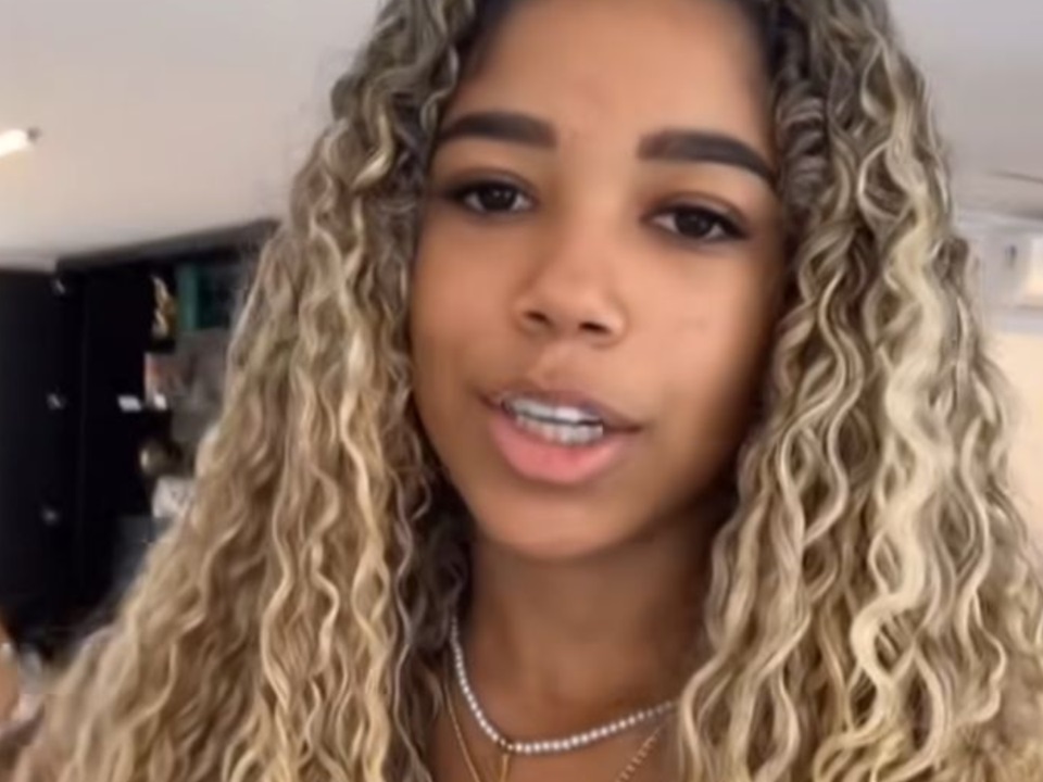 Mulher de Poze vira alvo de inquérito após questionar polícia sobre sumiço de joias