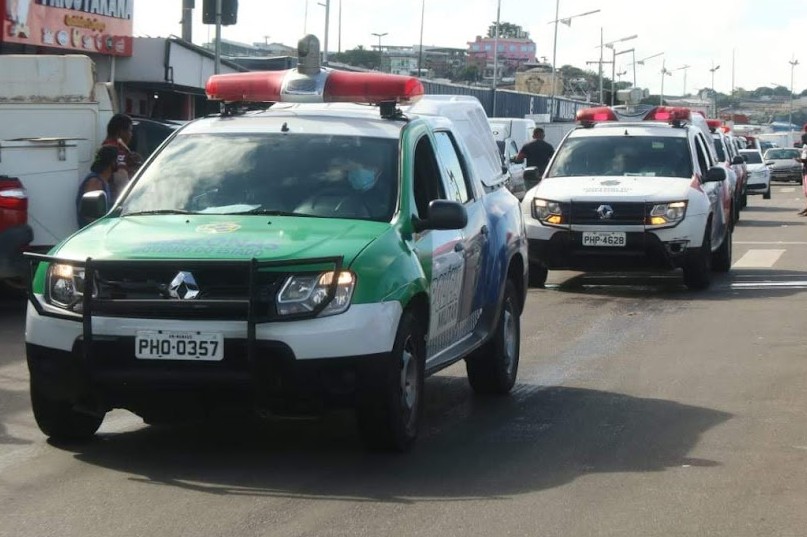Homem ameaça e faz irmã refém em casa no Armando Mendes