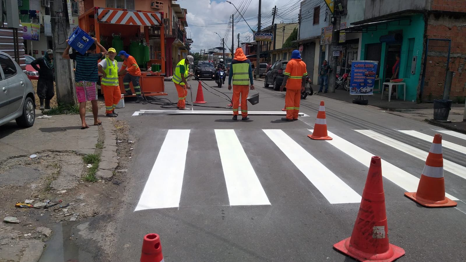 Sinalização de trânsito é reforçada após pedido de moradores na zona Sul de Manaus