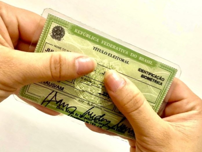 Candidato aprovado em concurso não assume cargo por não estar quite com a justiça eleitoral