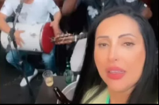 Irmã de Deolane é internada às pressas após ser agredida em bar; vídeo