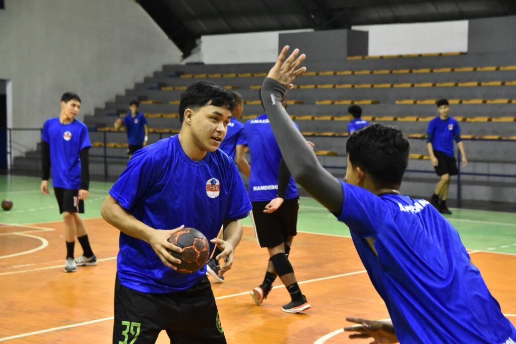 Renné Monteiro é sede dos treinos técnicos da seleção amazonense de handebol