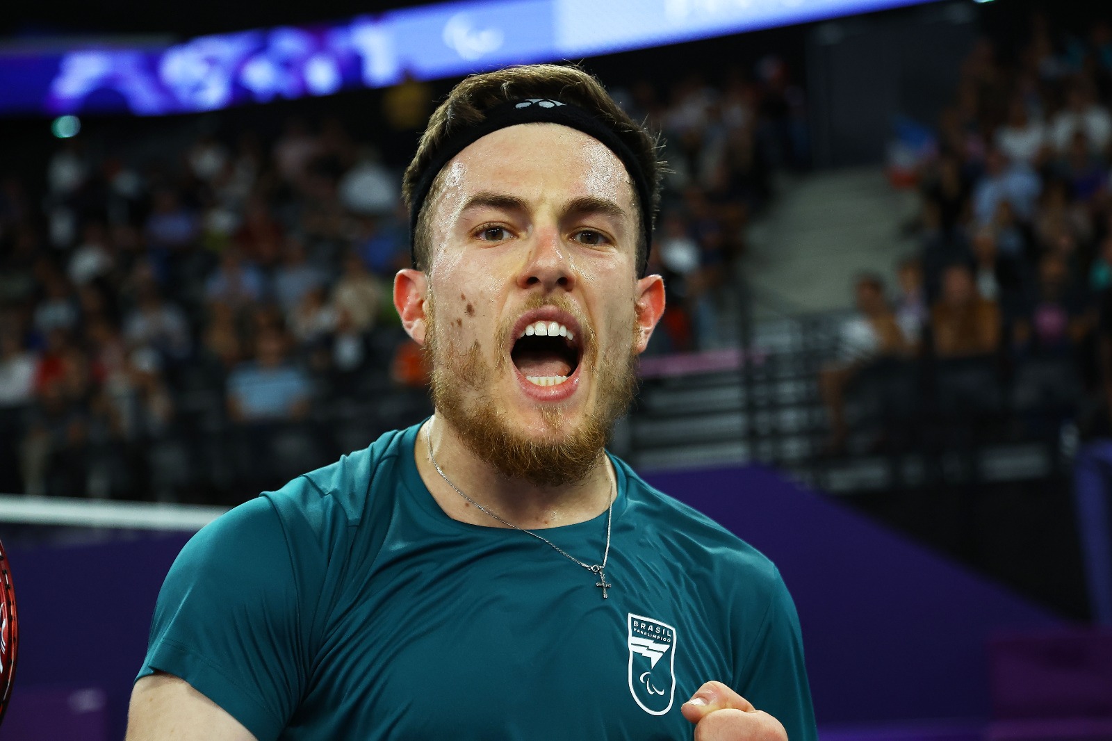 Vitor Tavares conquista medalha de bronze inédita no badminton nas Paralimpíadas