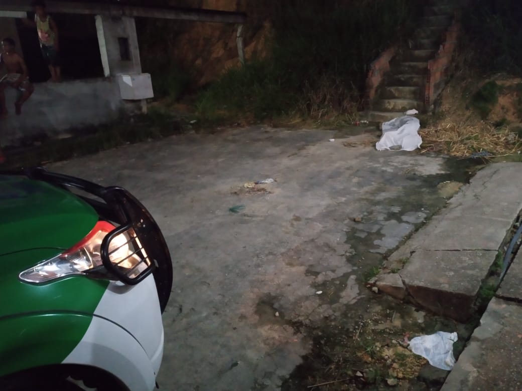 Vítima reage, mata dois suspeitos e deixa outro baleado em Manaus