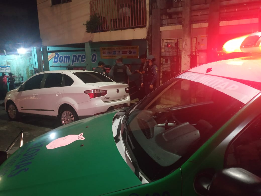 Homem tenta escapar de bandidos mas acaba executado em Manaus