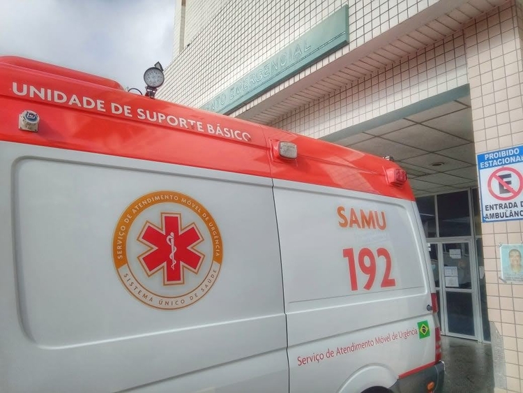 Motorista bêbado atropela jovem na frente de empresa no Distrito Industrial