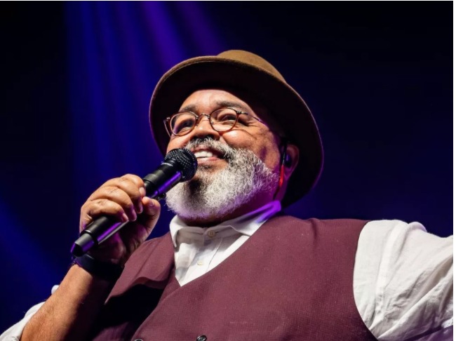 Jorge Aragão recebe alta após passar por cateterismo