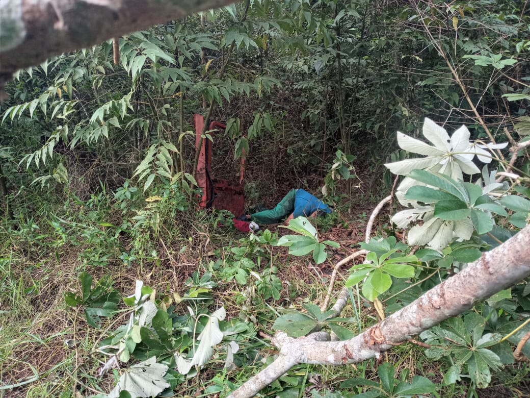 Catador é morto ao sair para buscar sucata em área de mata de Manaus