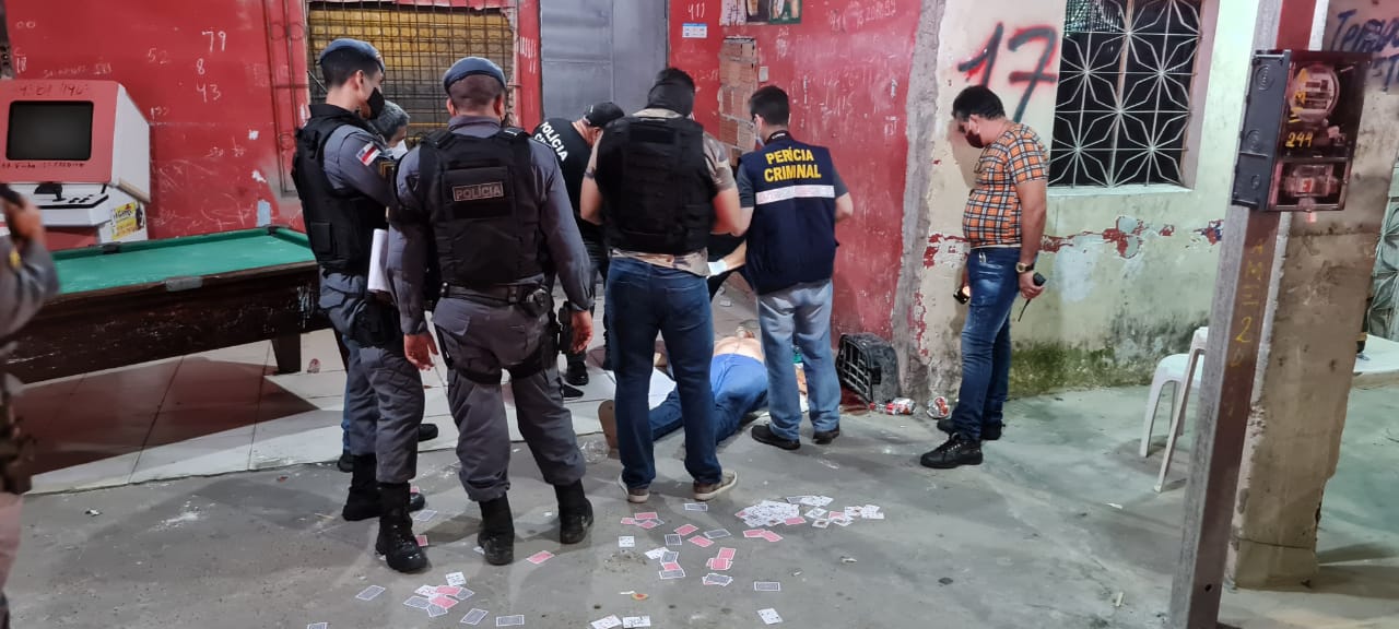 Morto enquanto jogava baralho com amigos em Manaus