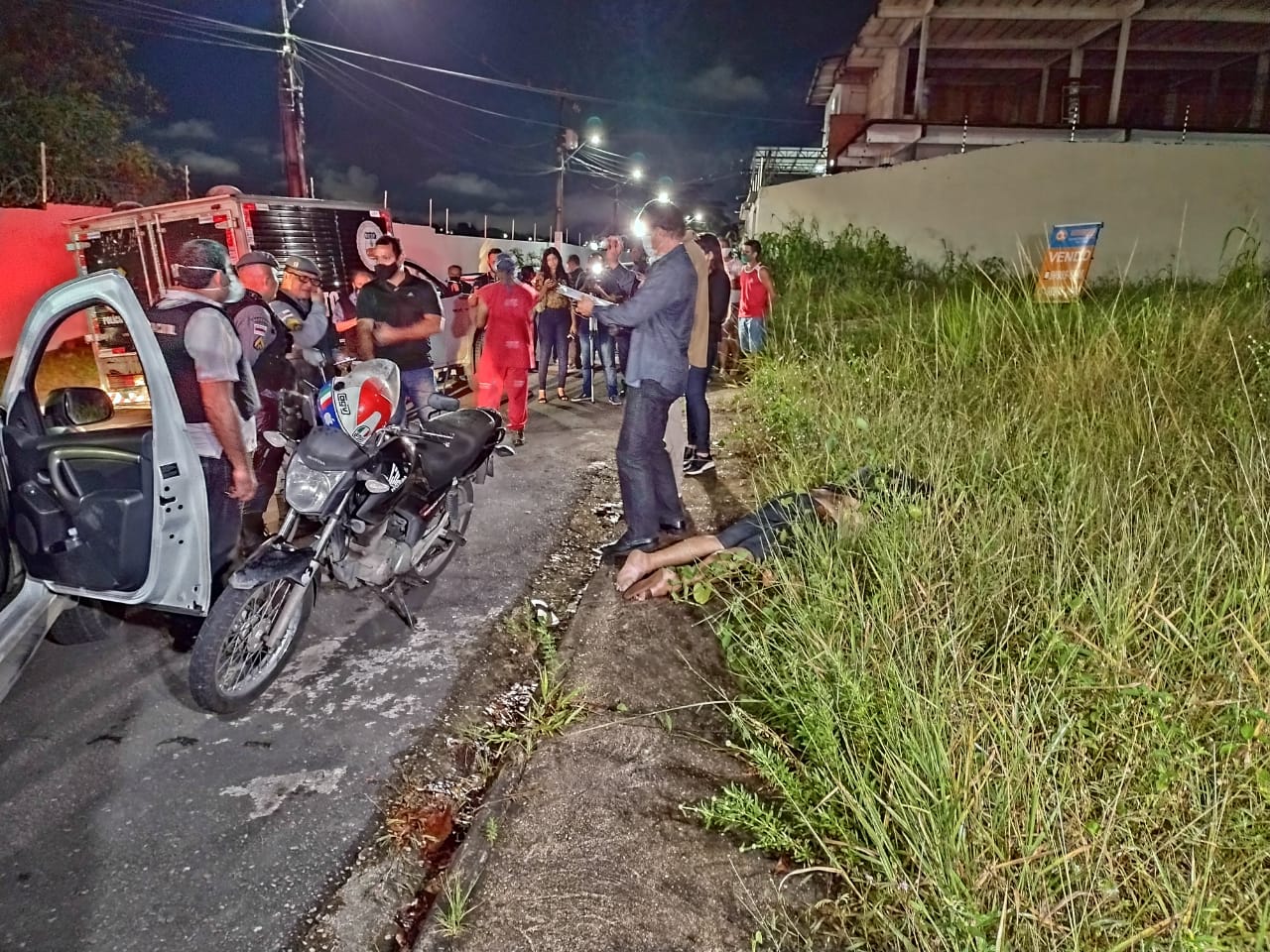 Motociclista é assassinado à queima-roupa após discussão com dupla em Manaus