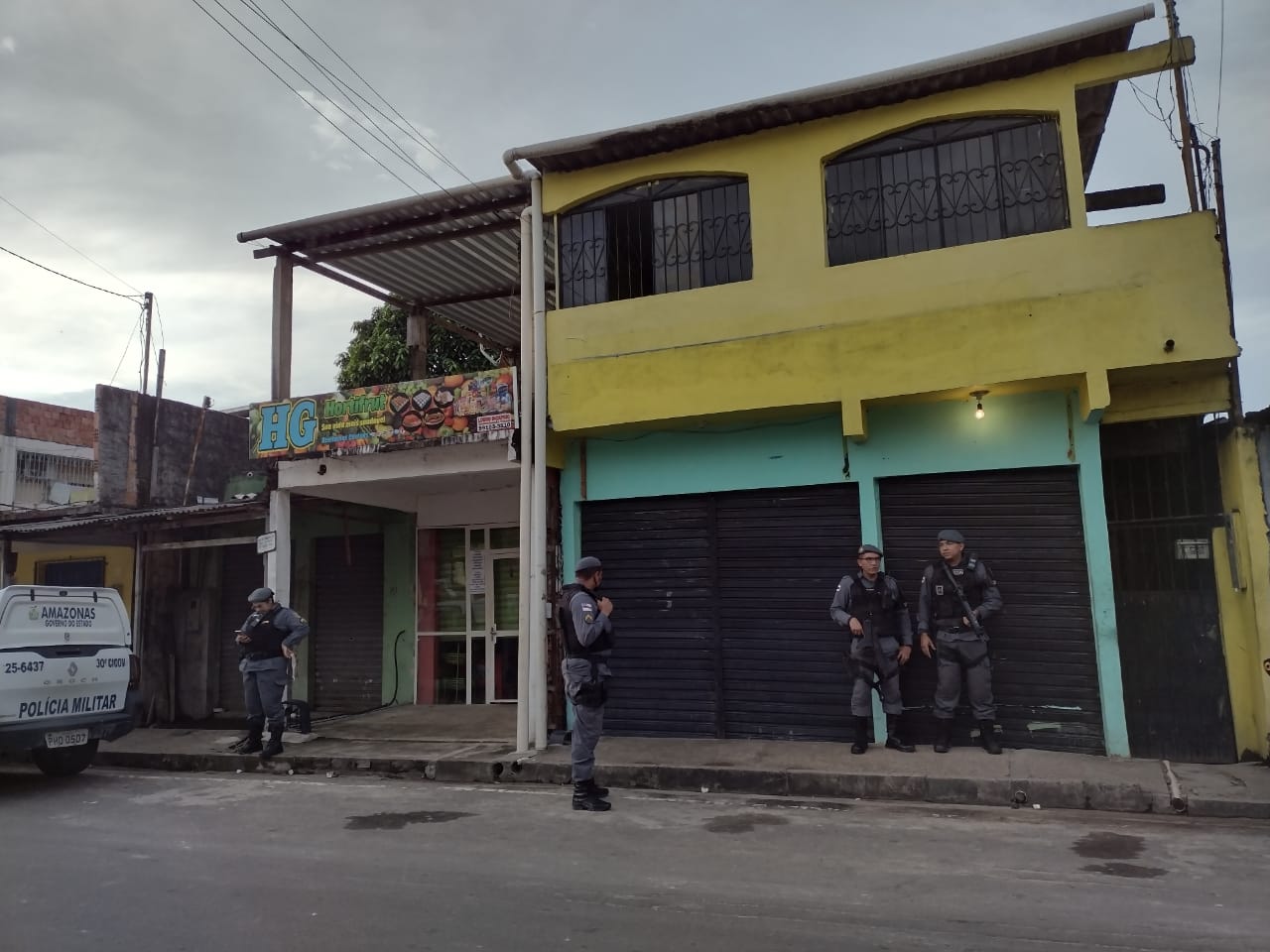 Homem é assassinado na frente da esposa ao confirmar nome em Manaus