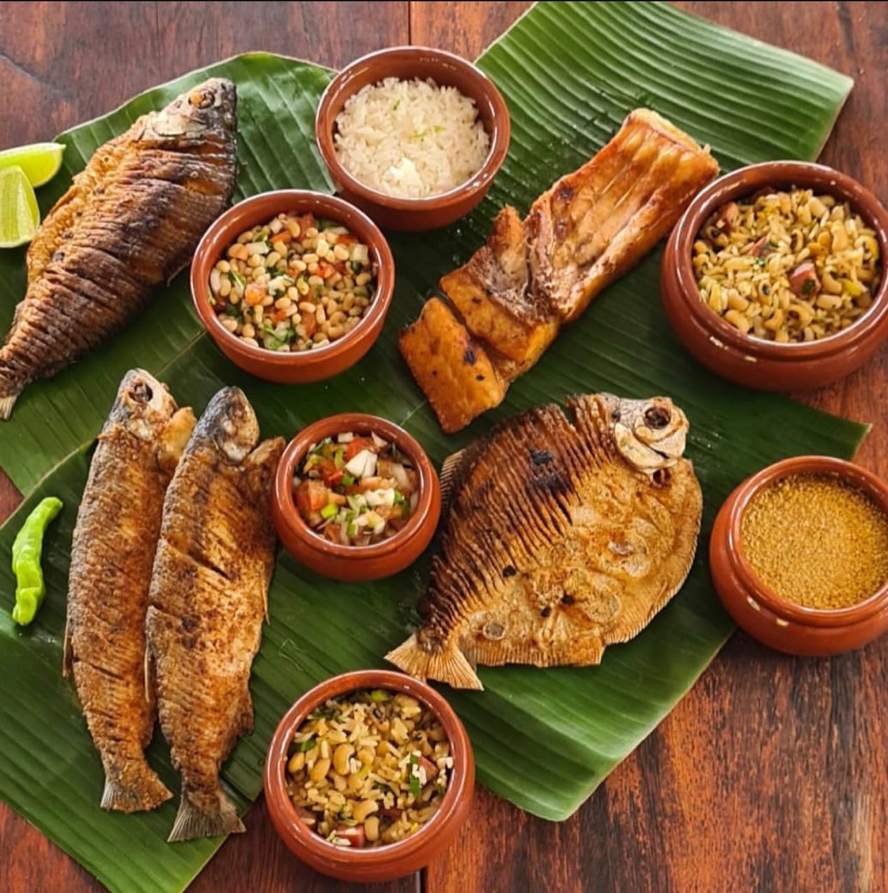 No Amazonas é assim, churrasco de peixe!