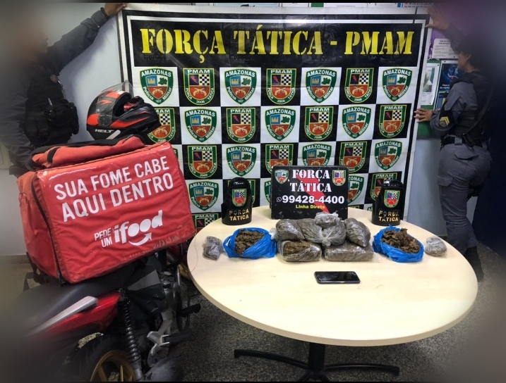 'Entregador' é preso enquanto fazia delivery de drogas em Manaus