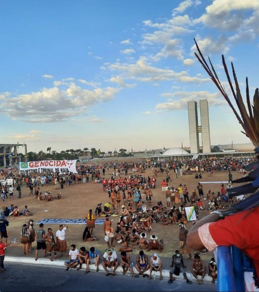 Indígenas protestam em frente ao STF contra ‘Marco Temporal’, que retira direitos sobre terras