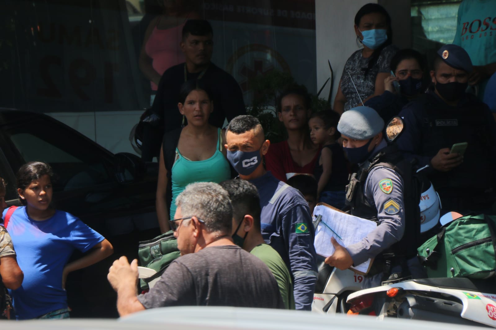 Motorista de caminhão é detido; Acidente deixou carro esmagado em Manaus