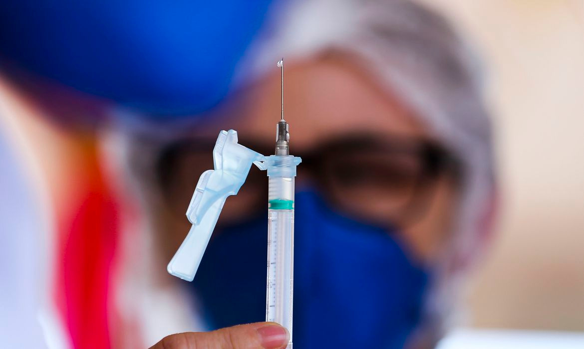 Mais de 5,2 milhões de doses da vacina contra a covid foram aplicadas no Amazonas