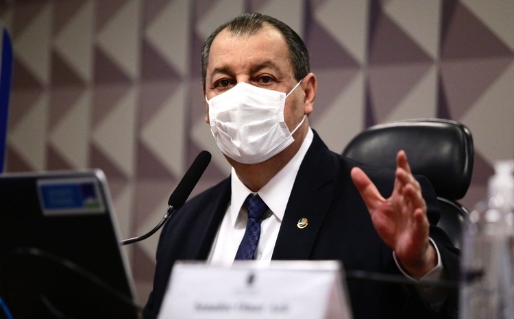 Presidente da CPI da Covid, Omar Aziz reage a declaração de Bolsonaro sobre STF